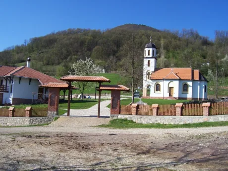 Manastir "Svete Trojice" - Bjele Vode