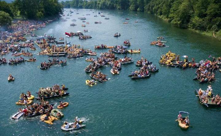 Recreational-navigable tourism
